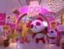 [2] Two fan-favorite mascots, Pau-Pau and Andy, came together at Pista ng Sarap to celebrate Andok_s official return to foodpanda